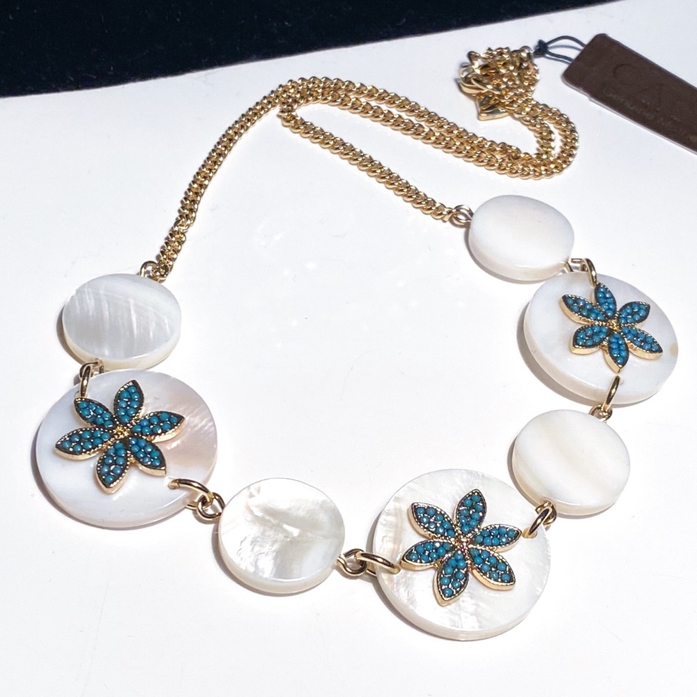 New Carolee $95 Mother of Pearl and Turquoise Flower Necklace, Tag Price $95 - Picture 1 of 16